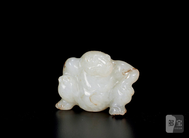 清  白玉熊